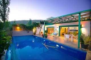Villa Petra | Kalkan İslamlar’da Korunaklı Balayı Villası 