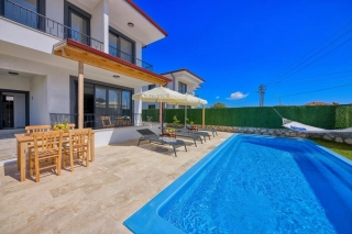 Villa Toscana 4 | Kaş Çukurbağ’da Korunaklı Özel Havuzlu 4 Kişilik 