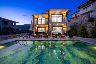 Villa Poyraz Kaş – Çukurbağ’da Özel Havuzlu, 2 Odalı Kiralık Villa