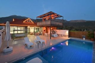 Villa Yörük Çayköy | Kalkan Çayköy’de Korunaklı, Jakuzili Tatil Villas