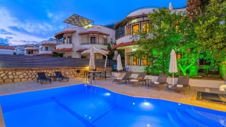 Villa Nisan | Kalkan Kızıltaş’ta Panoramik Deniz Manzaralı Lüks Villa