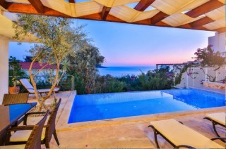 Villa Royale | Kalkan Merkezde Denize Yakın,  3 Odalı Lüks Villa