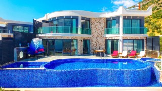 Villa Zirve – Kalkan Akbel’de Lüks ve Konforun Buluştuğu Nokta