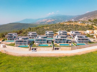 Villa Yakut Akbel – Kalkan Akbel’de Deniz Manzaralı Lüks 5+1 Villa