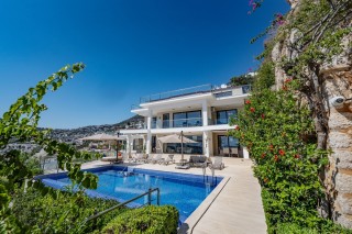Villa Agena | Kalkan Kızıltaş’ta Jakuzili 5+1, Deniz Manzaralı Villa