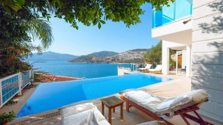 Villa Blue Diamond | Kalkan Kömürlük’de, 3+1 Lüks Villa