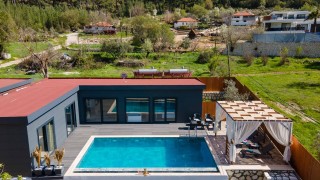 Villa Loçka | Kalkan Hacıoğlan’da Mahremiyet Odaklı, Özel Havuzlu 2+1