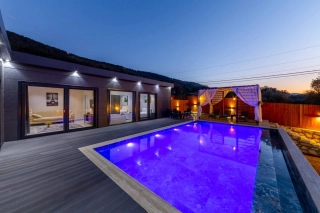 Villa Loçka | Kalkan Hacıoğlan’da Mahremiyet Odaklı, Özel Havuzlu 2+1 