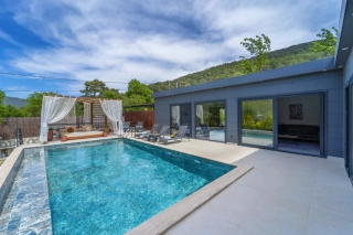 Villa Zemra | Kalkan Hacıoğlan’da Mahremiyet Odaklı, Özel Havuzlu 2+1 