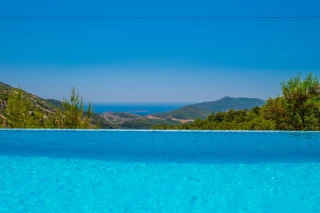 Villa Nehir Duo | Kalkan İslamlar’da Korunaklı, Jakuzili Balayı Villa