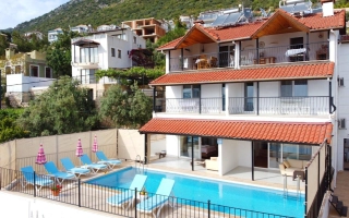 Villa Palya | Deniz Manzaralı, 6 Yatak Odalı, Kalabalık Aileler Villa