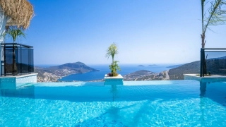 Villa Balli | Kalkan Akbel’de Isıtmalı Havuzlu, Jakuzili Balayı Villas