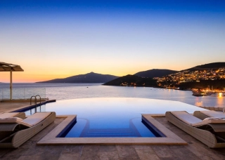 Villa Canım | Kalkan Kömürlük’de Özel Havuzlu Lüks Deniz Manzaralı