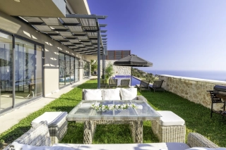 Villa Zeynep Deluxe | Kalkan Kördere’de Deniz Manzaralı Villa