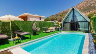 Villa Marilyn: Romantik Balayı Villası & Korunaklı Havuzlu Lüks Tatil 