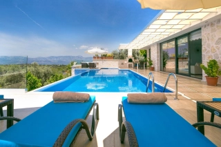 Villa Luna Üzümlü: Doğa İçinde Havuz Isıtmalı Lüks Tatil Villası