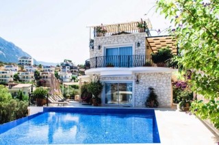 Villa Mavna | Kalkan Kışla’da Panoramik Deniz Manzaralı Lüks Villa