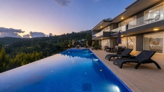 Villa Velaris | Kalkan İslamlar’da Doğa Manzaralı Lüks Villa