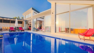 Villa Gozalak | Kalkan’da Isıtmalı Havuzlu Balayı Villası