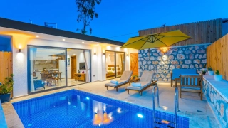 Villa Vivienda | Kalkan Ordu’da Özel Havuzlu Jakuzili Balayı Villası