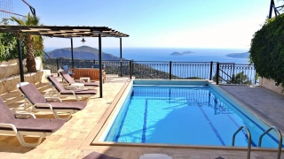 Villa Zümrüt 2 | Kalkan Kördere’de Deniz Manzaralı, Korunaklı 