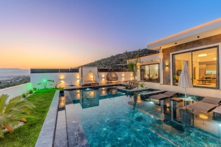 Villa İclal Deluxe Çavdır | Kaş’ta İki Jakuzili Villa