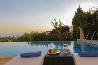 Villa Sarnıç – Kalkan Kızıltaş’ta Deniz Manzaralı, Özel Havuzlu Villa