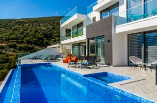Villa Seascape | Kalkan Kalamar’da Denize Yakın, Sonsuzluk Havuzlu 