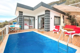 Villa Gusto 1 – Kalkan Kördere’de Deniz Manzaralı Jakuzili Balayı 