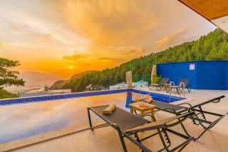 Villa İlkan – Kalkan İslamlar’da Jakuzili ve Özel Havuzlu Tatil Villa