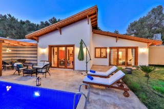 Villa Sunset-3 | Kalkan İslamlar’da Korunaklı, Jakuzili Balayı Villası