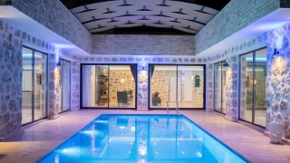 Villa Narin 7 | Kalkan İslamlar’da Korunaklı, Jakuzili ve Havuzlu
