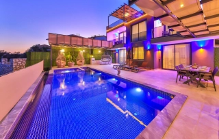 Villa Lalezar Çavdır Duo – Kalkan Çavdır’da Jakuzili, Saunalı Villa