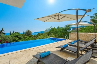 Villa Greenscape | Kalkan Kalamar’da 14 Kişilik Deniz Manzaralı Villa