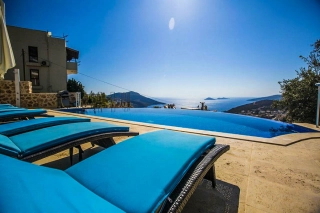 Villa Neptune Kalkan | 14 Kişilik Deniz Manzaralı Lüks Villa Kiralama