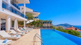 Villa Harizon | Kalkan Kızıltaş’ta 10 Kişilik Lüks Villa